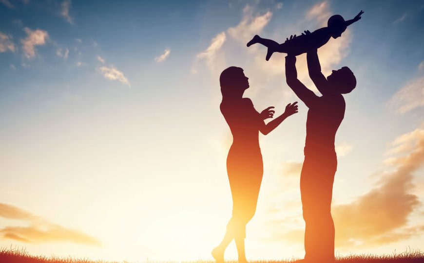 MAI PHONG LAWFIRM – Quyền nuôi con dưới 36 tháng tuổi trong trường hợp người mẹ không trực tiếp chăm sóc, nuôi dưỡng, giáo dục con.