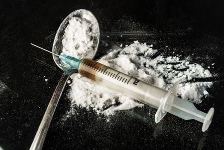 MAI PHONG LAWFIRM – Những chất ma túy tuyệt đối cấm sử dụng trong y học và đời sống xã hội là chất nào? Trồng cần sa có bị truy cứu trách nhiệm hình sự không và thời hạn truy cứu