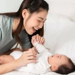 Đăng ký khai sinh cho con theo họ mẹ được không?