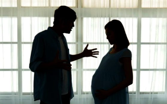 Vợ đang mang thai có thể ly hôn không?