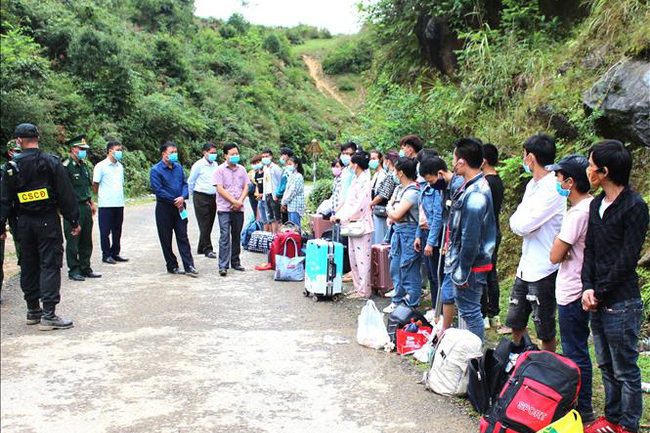 Hậu quả pháp lý đối với hành vi xuất, nhập cảnh trái phép